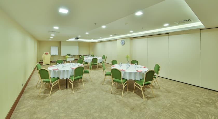 Ramada By Wyndham İstanbul Taksim-40