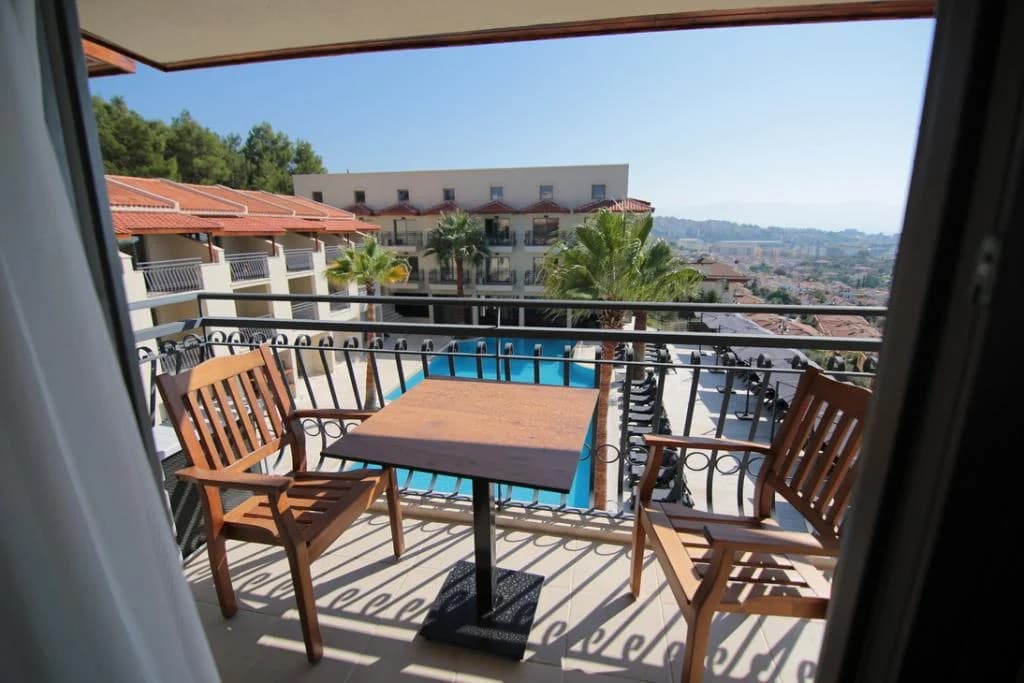 Neopol Hotel Deluxe-10