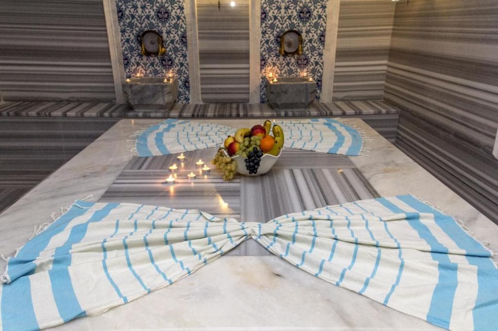 Best Western Plus Khan Hotel-4