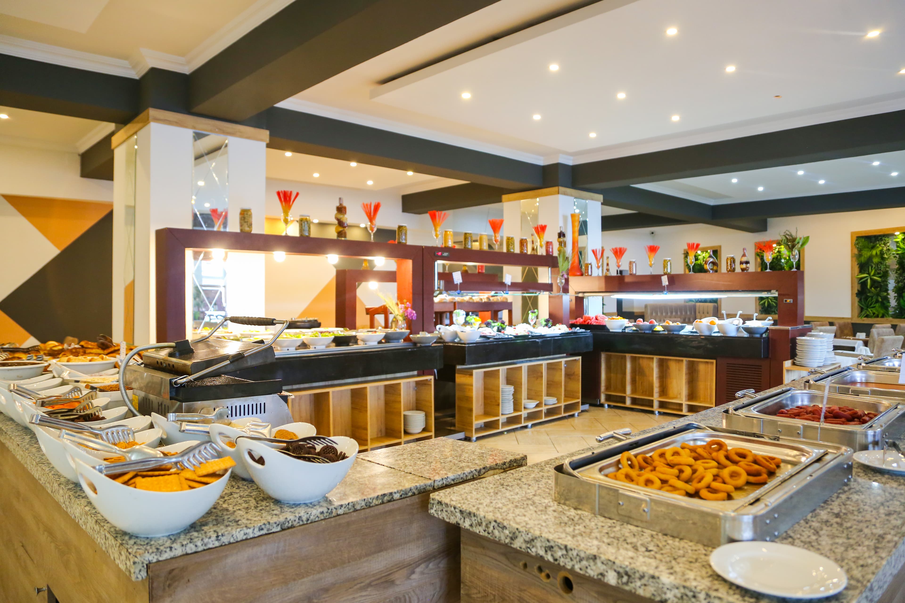 Tropical Deluxe Hotel-59