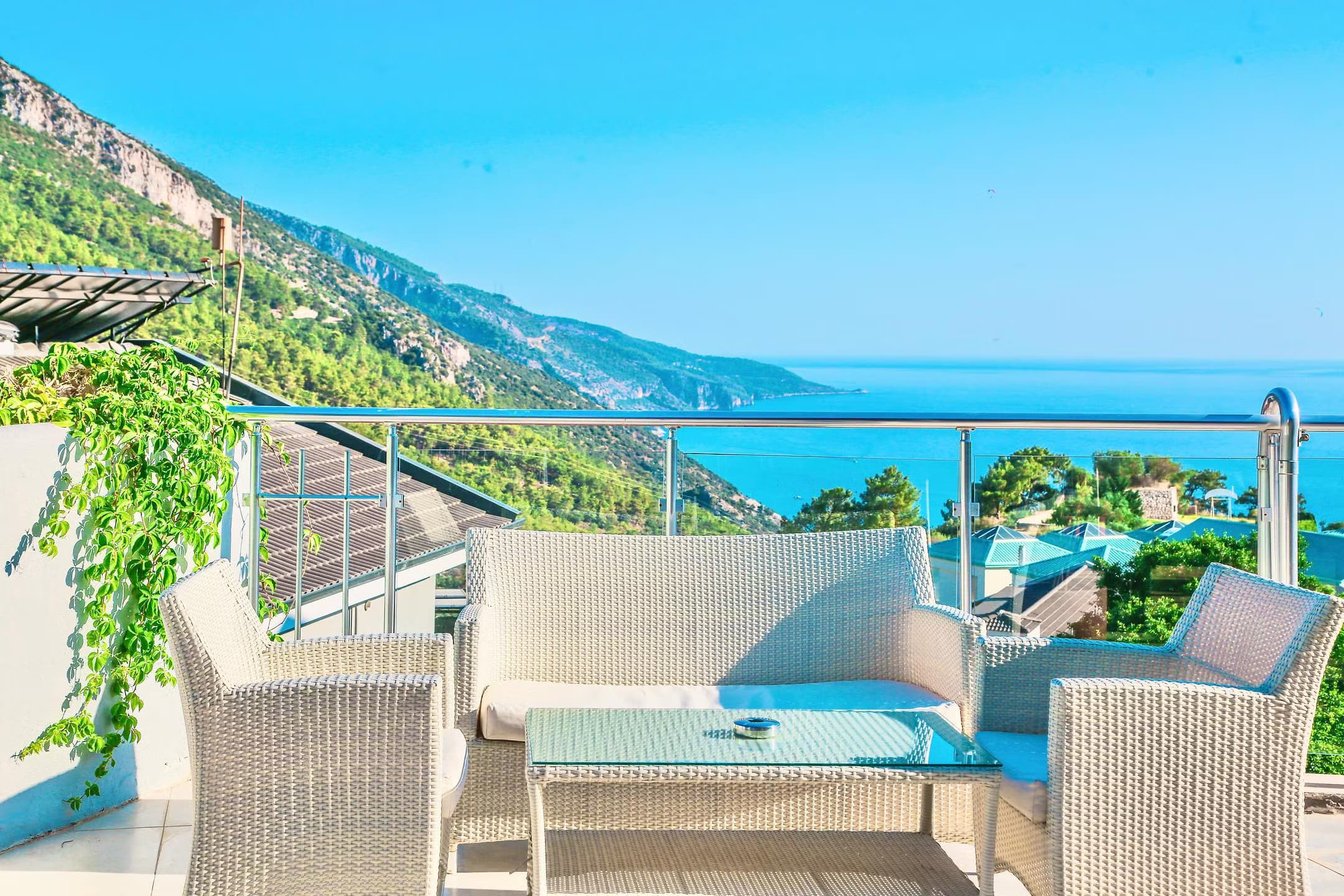 Tropical Deluxe Hotel-103