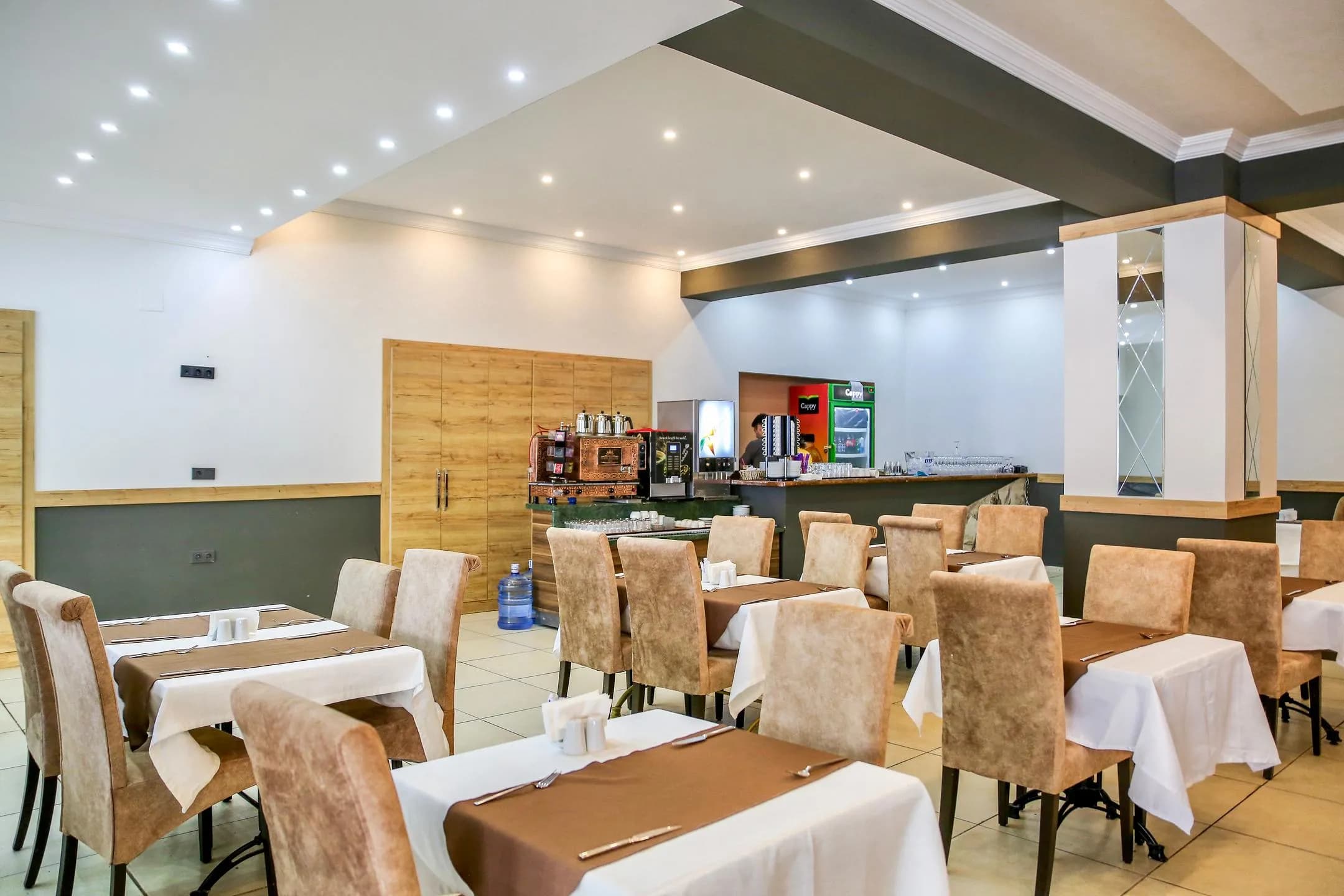 Tropical Deluxe Hotel-65