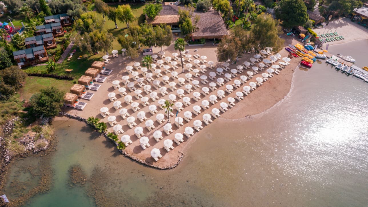 Tropical Deluxe Hotel-10