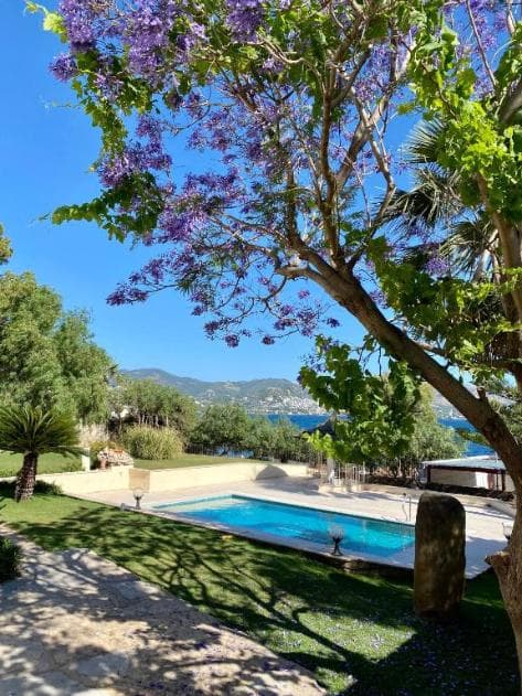 Farrys Boutique Hotel & Beach Club-6