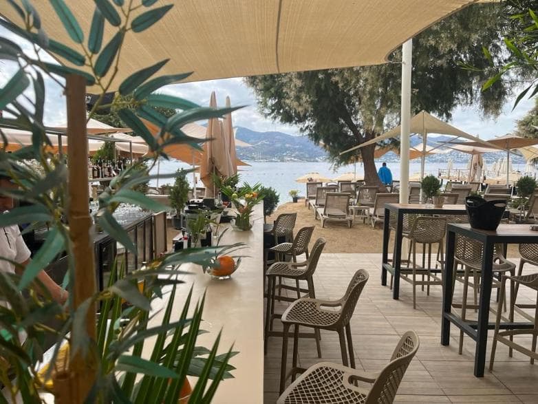 Farrys Boutique Hotel & Beach Club-8