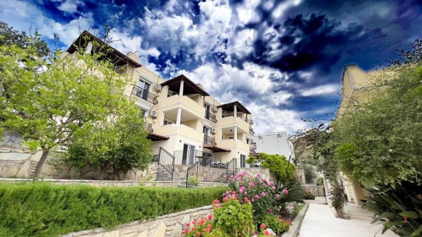 Farrys Boutique Hotel & Beach Club-5