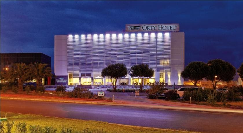 Orty Airport Hotel-9