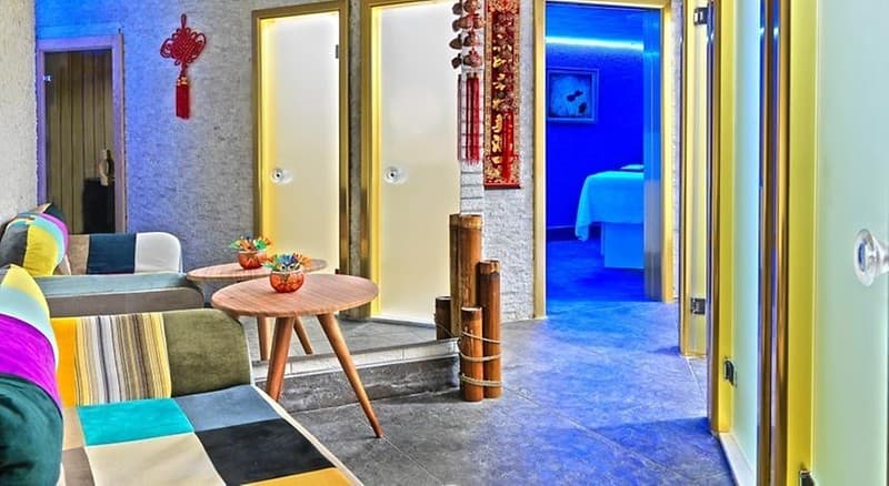 White Monarch Hotel-2