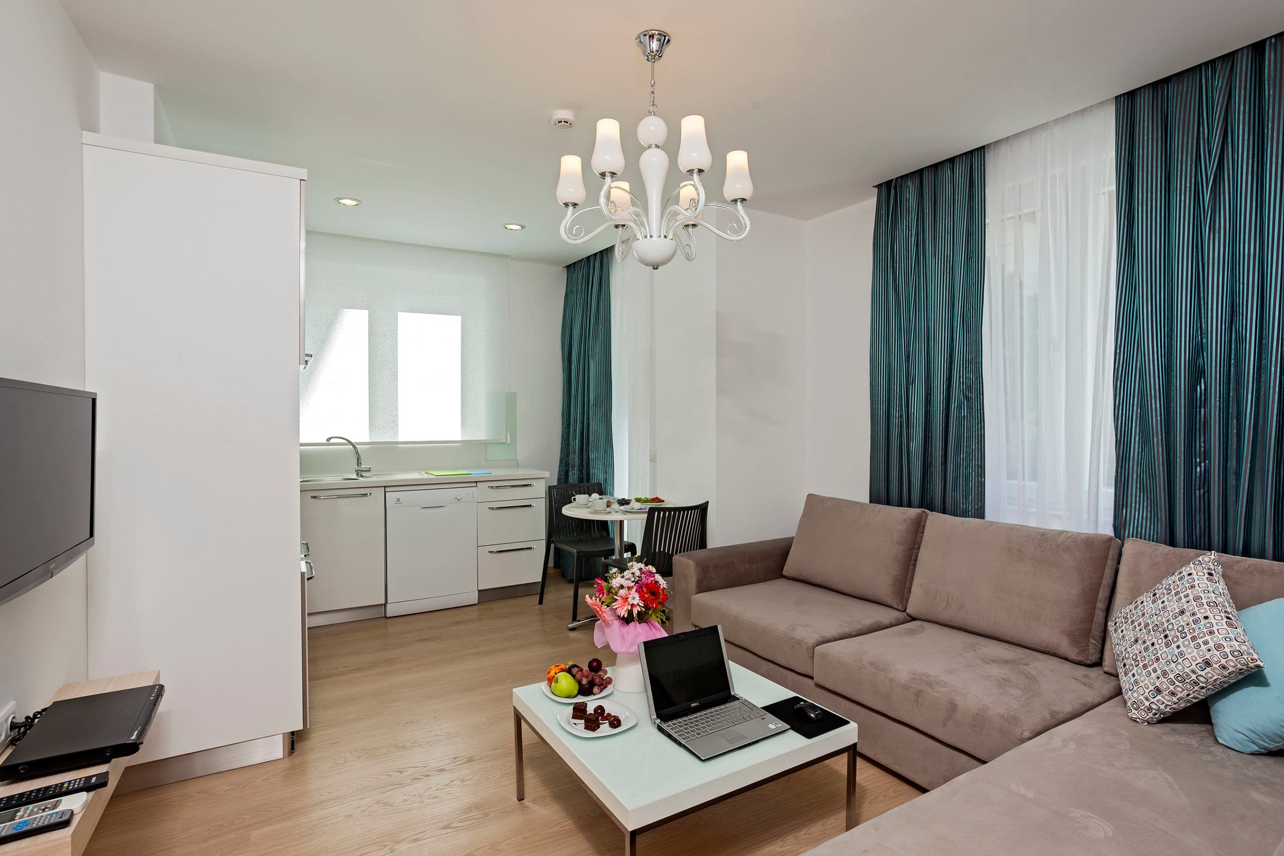 The Room Hotel & Apartments-56