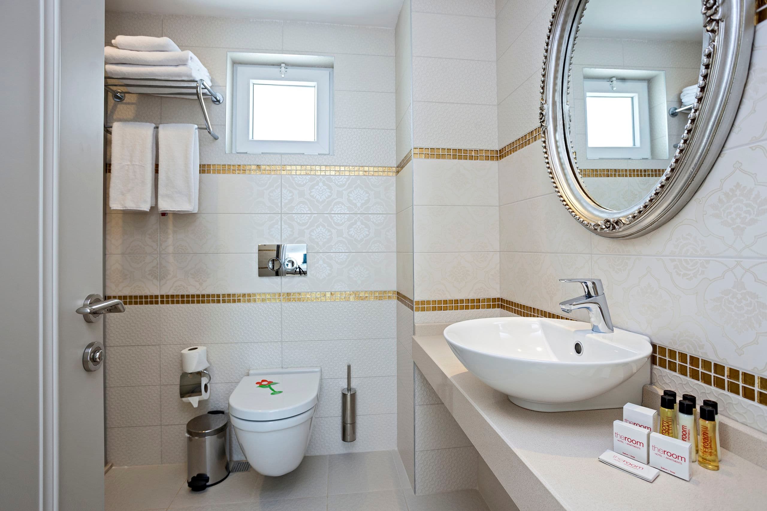 The Room Hotel & Apartments-9