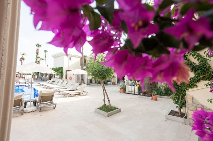 Ömer Aybak Beach Hotel-16