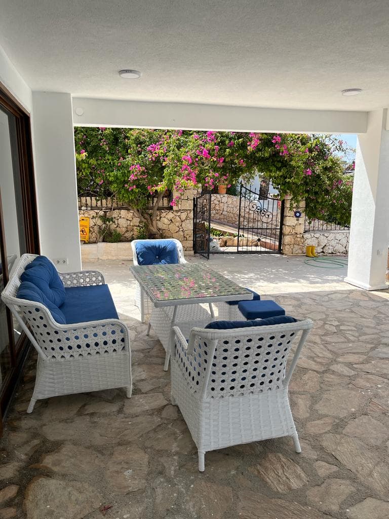 Marquis Blue Hotel -9