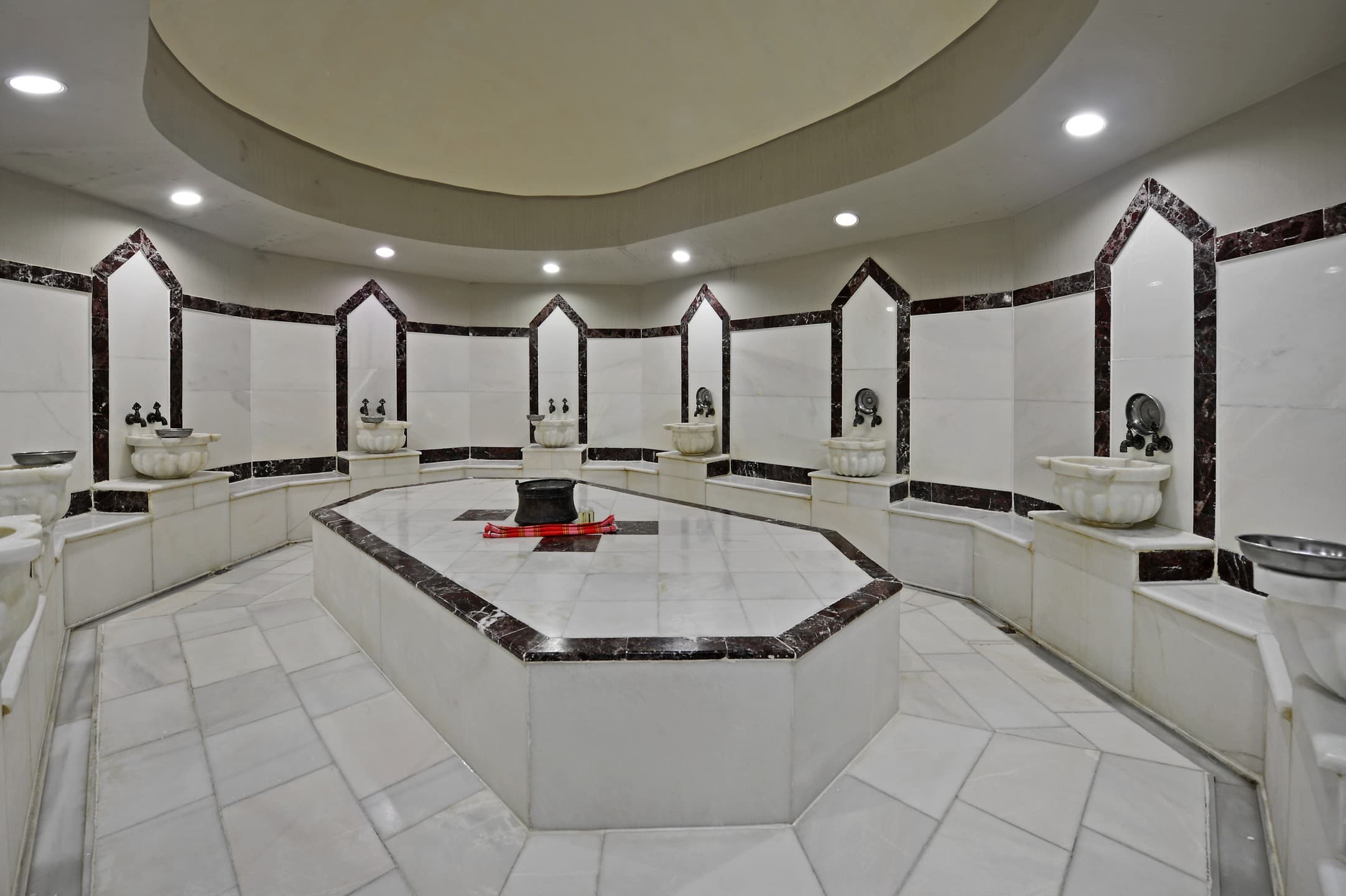 Karinna Hotel Convention & Spa-33