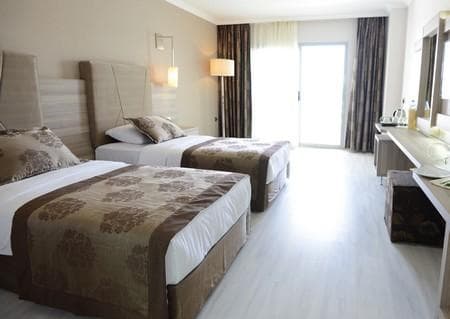 Standart Kısmi Deniz Manaralı  Oda  3