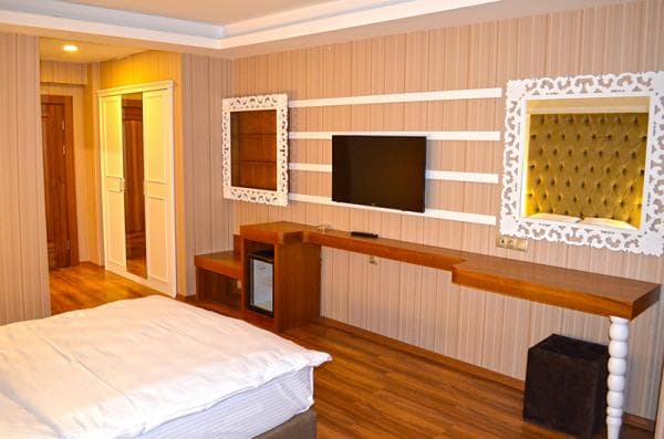 Double Room 2