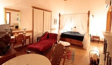 Dağ Manzaralı Köşe Oda 2