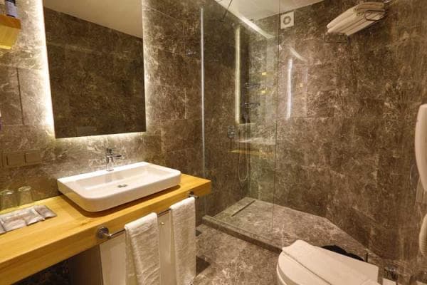 Standart Oda Kısmi Deniz Manzaralı  3