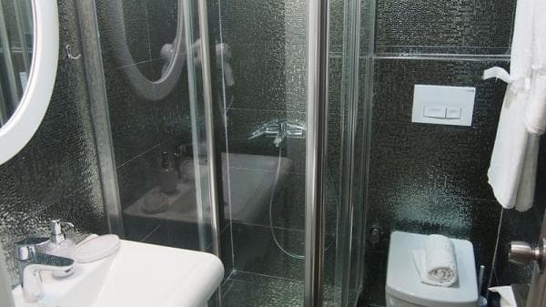 1+1 Park ve Deniz Manzaralı Jakuzili Daire 4