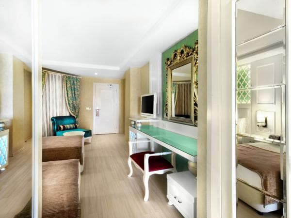 Aile Odası Kara Manzaralı Oda  3