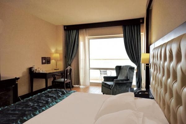 Şehir Manzaralı Standart Oda 1