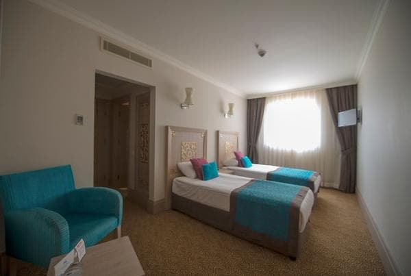 Kısmi Deniz Manzaralı Aile Odası 3