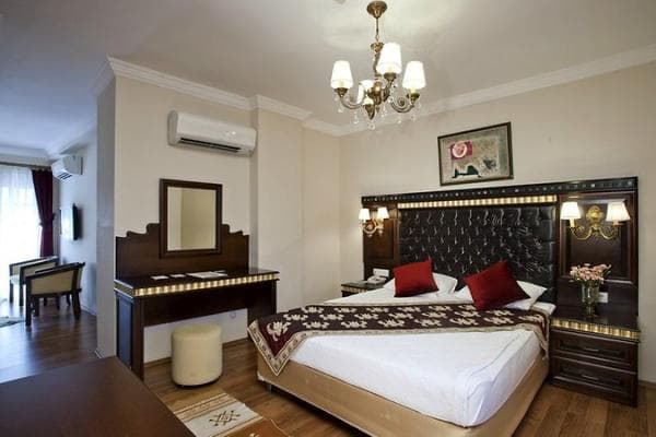 Deluxe Single Room 1