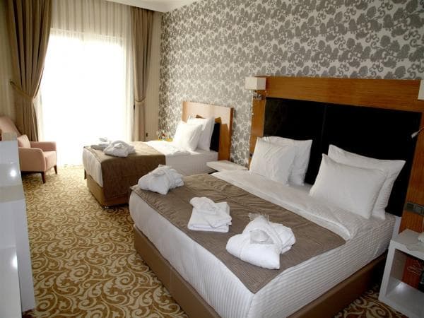 Üç Kişilik Oda	 3