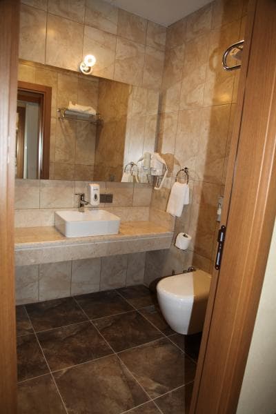 Üç Kişilik Oda	 4