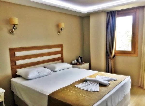 Kısmi Deniz Manzaralı Oda (Double Yataklı) 1