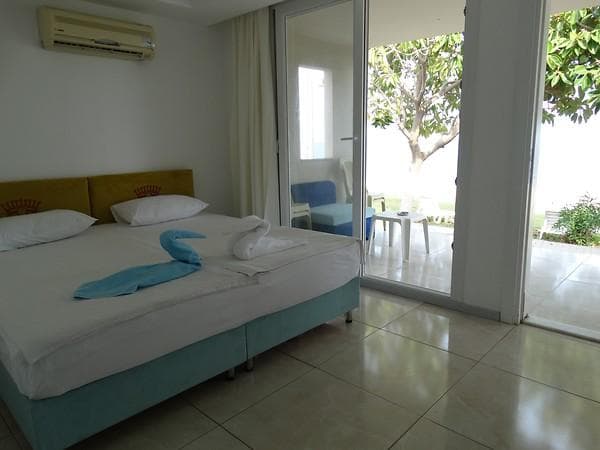 Deniz Manzaralı Standart Oda 1