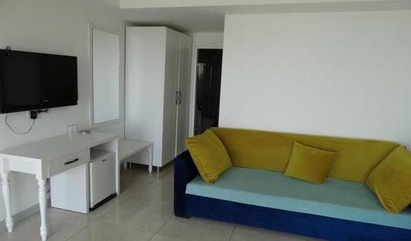 Deniz Manzaralı Standart Oda 4