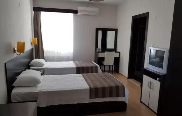 Standart Dört Kişilik Oda 1