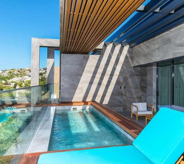 Presidential Deniz Manzaralı Özel Havuzlu  Suite 2