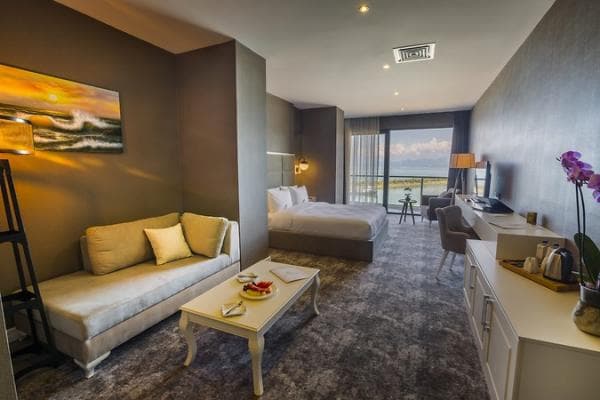 Superior Deniz Manzaralı Room 3