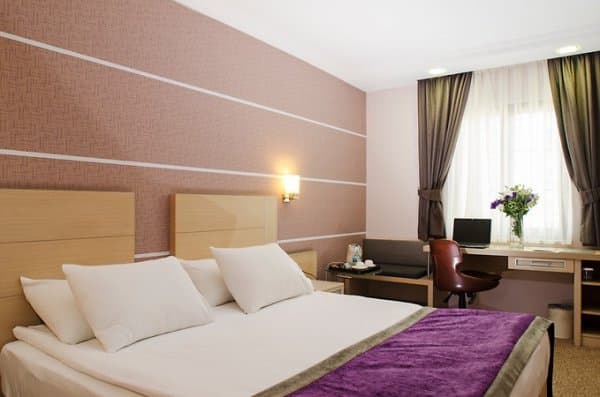 STANDART ÇİFT KİŞİLİK ODA - DOUBLE ROOM 4