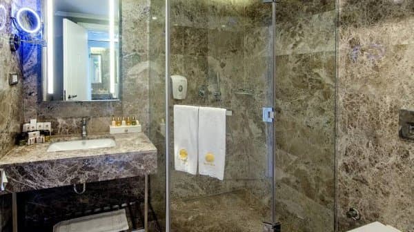 Family Suit Room Forest 4