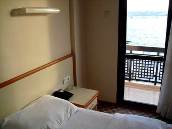 Deniz Manzaralı Standart Oda  1