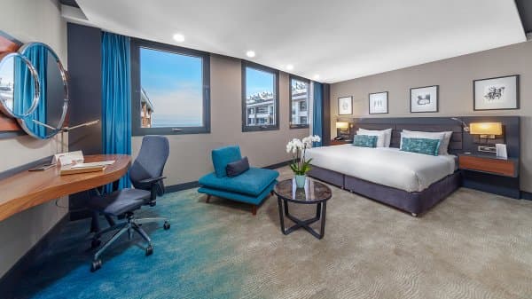 Superior Deniz Manzaralı Oda 1