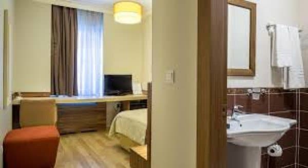 Üç Kişilik Oda Standart Oda  2