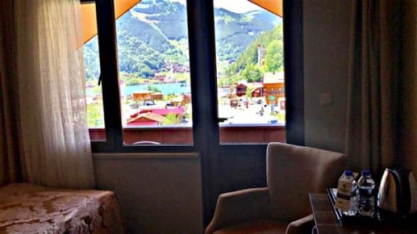 Standart Oda Göl Manzaralı 3