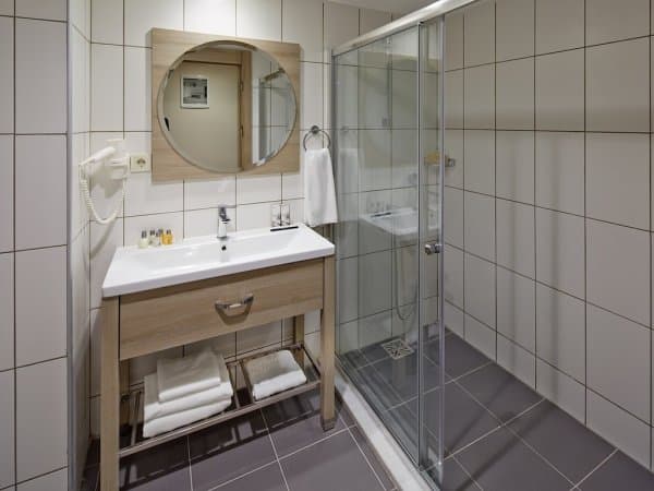 Superior Room French Beds 3