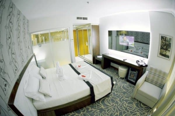 Standart Oda Şehir Manzaralı 3