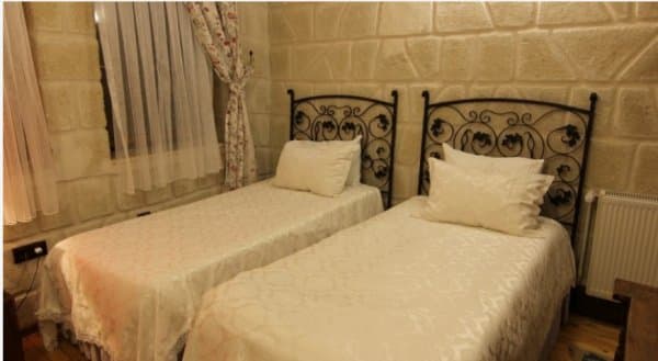 Deluxe Room 104 - 106 2