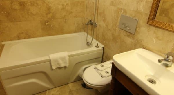 Deluxe Room 104 - 106 4