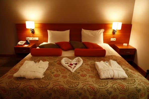 Standart Oda Havuz Manzaralı 3