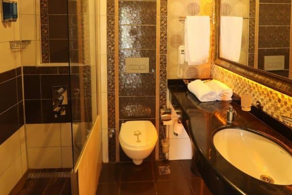 Aile Odası Ara Kapılı 4