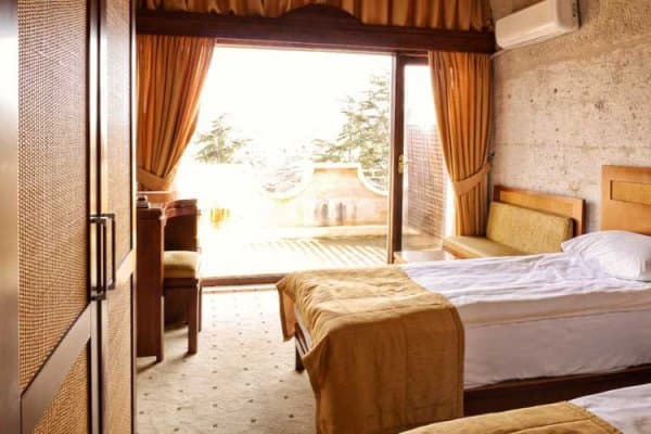 Kemerli Oda - Panoramik Manzaralı ve Balkonlu 1