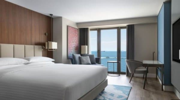 Executive Deniz Manzaralı Büyük Yataklı Oda	 2