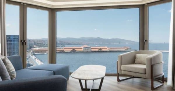 Deniz Manzaralı Junior Süit	 1