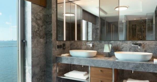 Deniz Manzaralı Junior Süit	 2